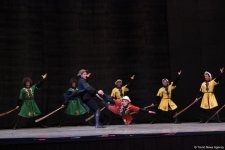 Блистательный триумф танцоров из Северной Осетии в Баку (ФОТО)