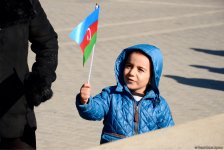 В Баку состоялось шествие, посвященное Дню Государственного флага   (ФОТО)