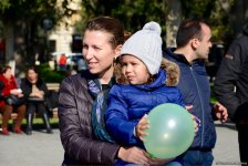 В Баку состоялось шествие, посвященное Дню Государственного флага   (ФОТО)