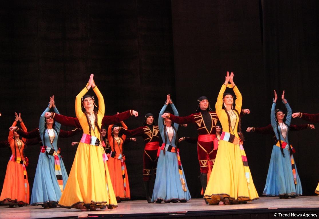 Блистательный триумф танцоров из Северной Осетии в Баку (ФОТО)