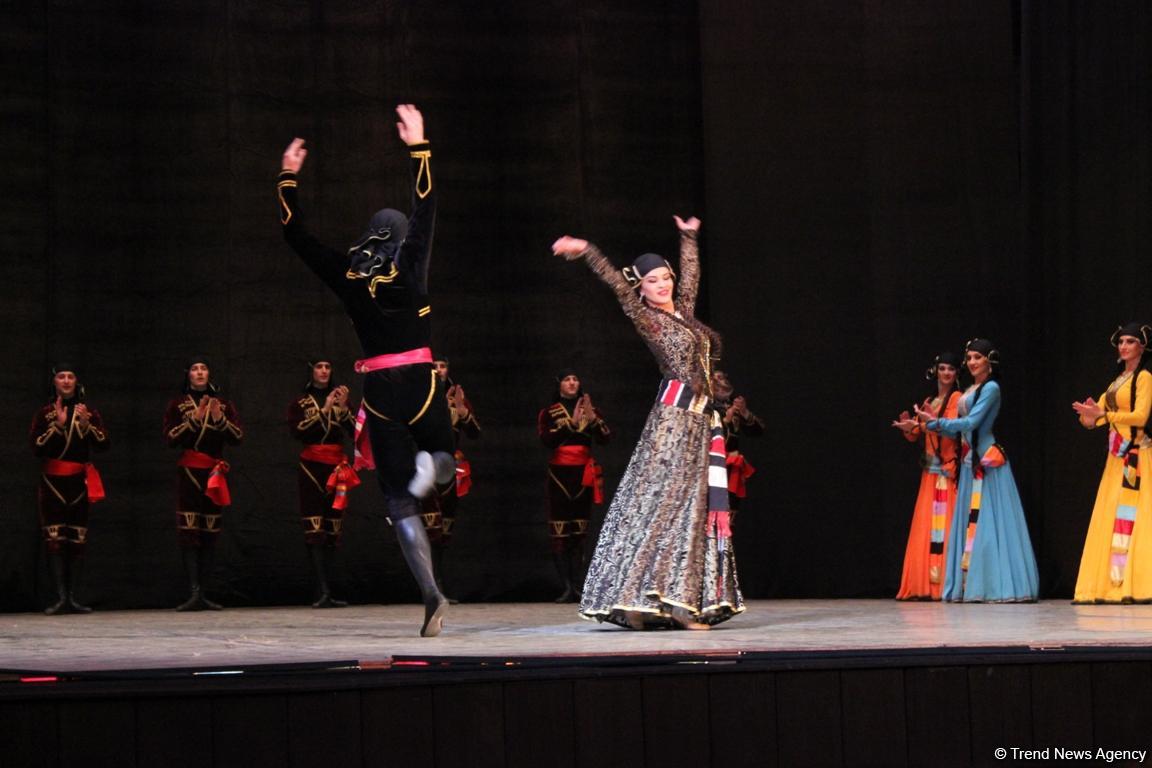 Блистательный триумф танцоров из Северной Осетии в Баку (ФОТО)