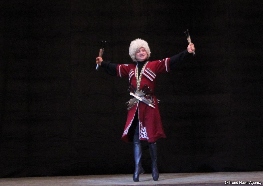 Блистательный триумф танцоров из Северной Осетии в Баку (ФОТО)