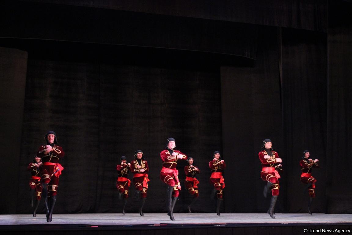 Блистательный триумф танцоров из Северной Осетии в Баку (ФОТО)