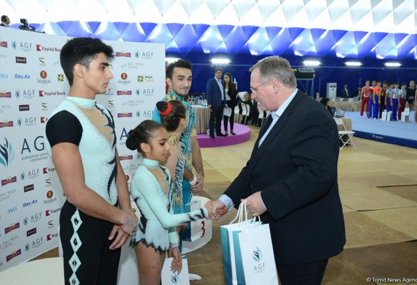Награждены призеры XXIII Чемпионата Баку по акробатике (ФОТО)