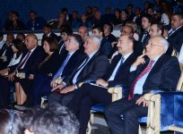 В Баку открылась Международная театральная конференция "Мультикультурализм и театр" (ФОТО)