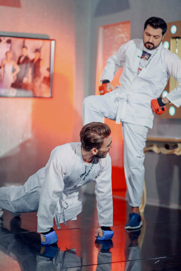 Пятикратный чемпион мира по каратэ в гостях у азербайджанских телезвезд (ФОТО/ВИДЕО)