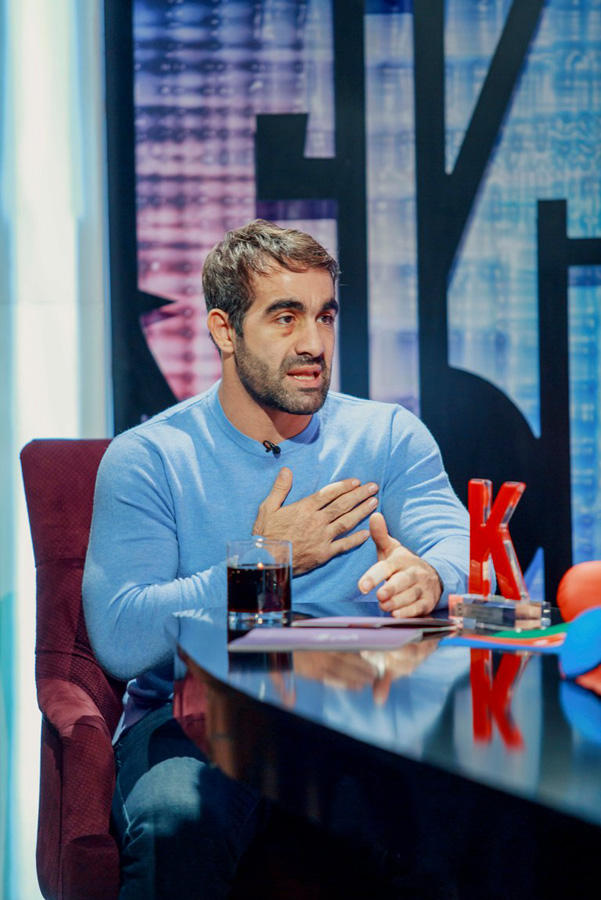 Пятикратный чемпион мира по каратэ в гостях у азербайджанских телезвезд (ФОТО/ВИДЕО)