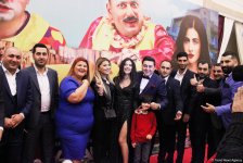 Приключения клоунов в 40-градусную жару: Гала-вечер фильма "Игра в прятки" в Баку (ФОТО)