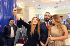 Приключения клоунов в 40-градусную жару: Гала-вечер фильма "Игра в прятки" в Баку (ФОТО)