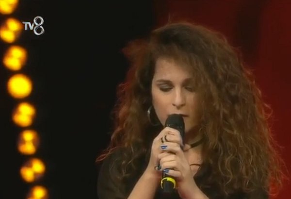 Лейла с композицией Уитни Хьюстон из фильма "Телохранитель" покорила O Ses Türkiye (ВИДЕО)