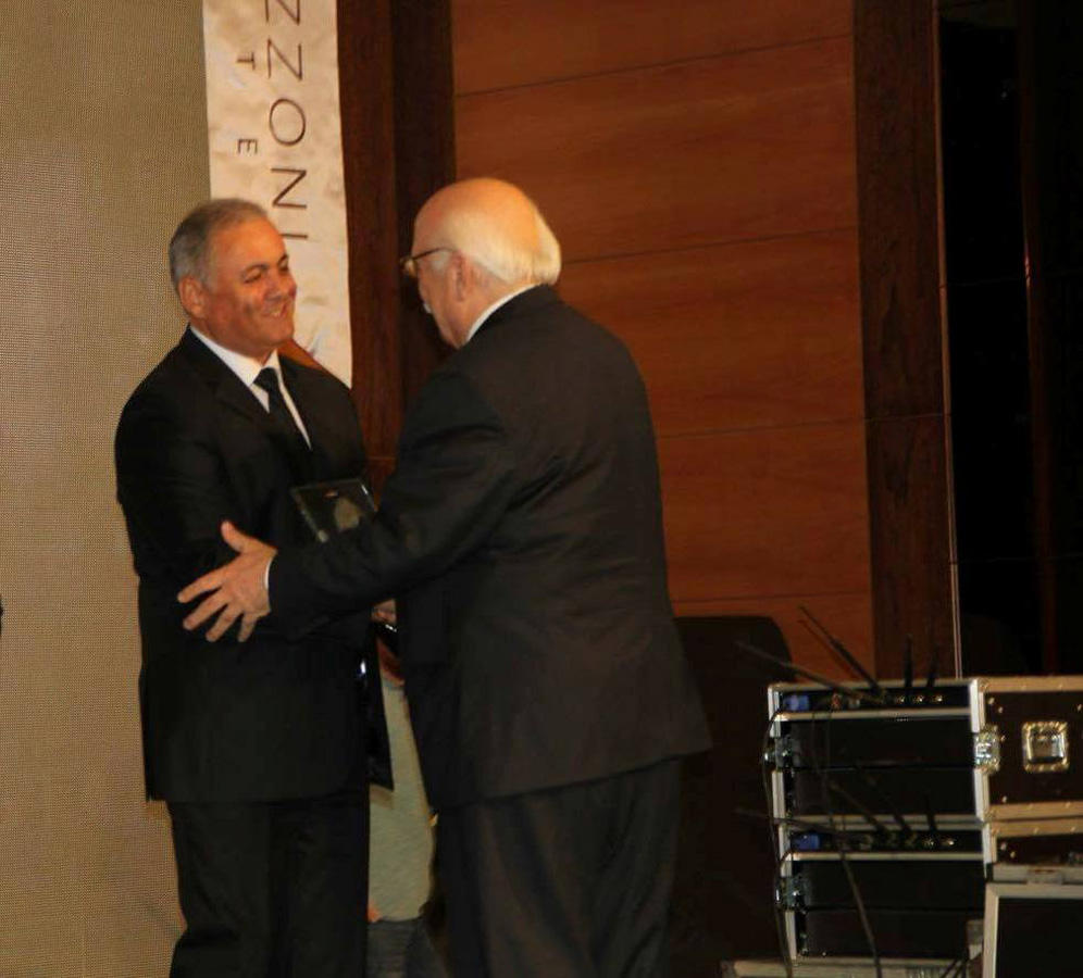 Директор Бакинского детского театра награжден в Турции (ФОТО)