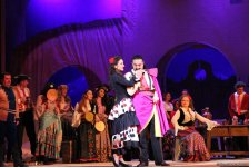 Триумф Эльчина Азизова: знойные испанские страсти на бакинской сцене (ФОТО)