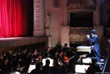 Триумф Эльчина Азизова: знойные испанские страсти на бакинской сцене (ФОТО)