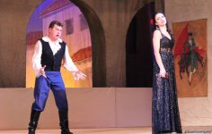 Триумф Эльчина Азизова: знойные испанские страсти на бакинской сцене (ФОТО)