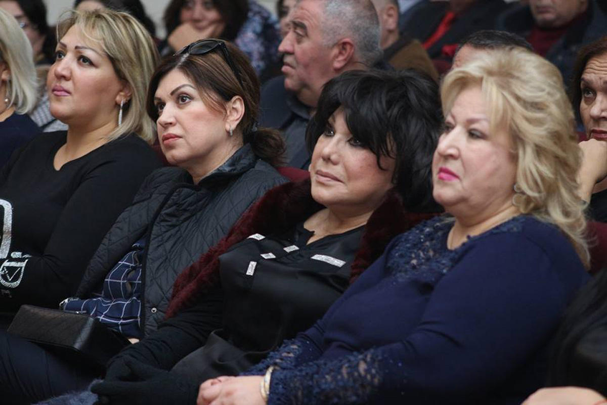 Фуад Поладов, Расим Балаев, Флора Керимова и другие почтили память известного актера (ФОТО)