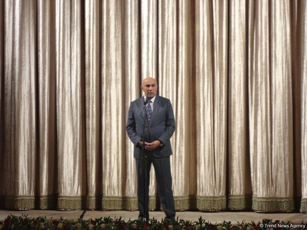 Яшар Нури: Актер по призванию (ФОТО)