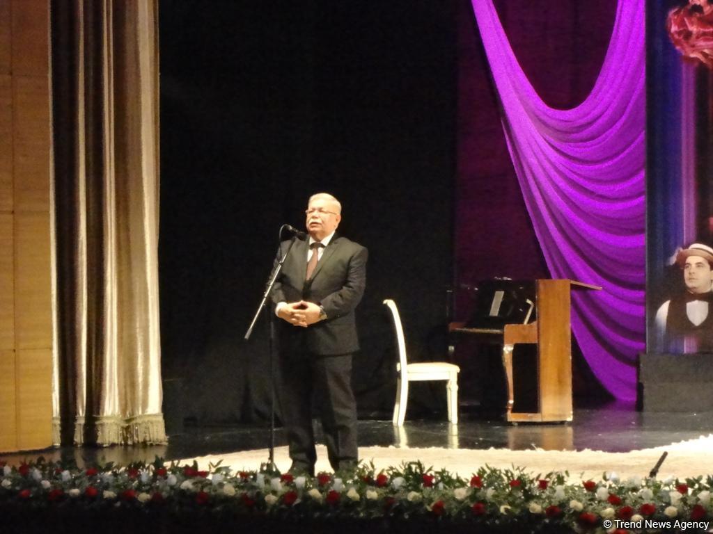 Яшар Нури: Актер по призванию (ФОТО)