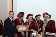 Робер Оссейн и Тюркан Шорай удостоены в Баку премии "Легенда Евразии" (ФОТО)