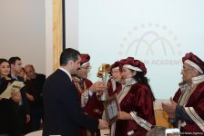 Робер Оссейн и Тюркан Шорай удостоены в Баку премии "Легенда Евразии" (ФОТО)