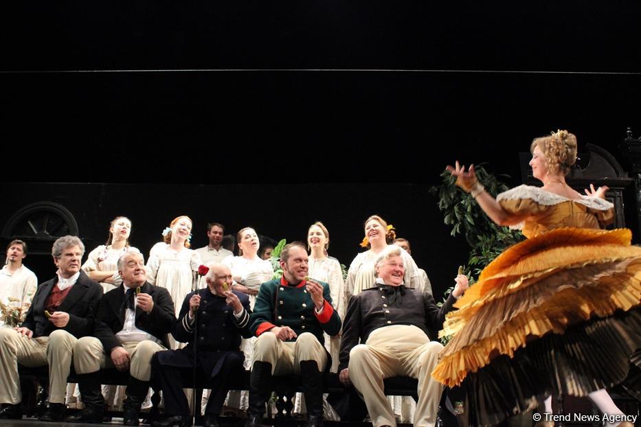 Потрясающая "Женитьба" российских актеров в Баку:  Модный стиль "фьюжн", сочетающий несочетаемое (ФОТО)