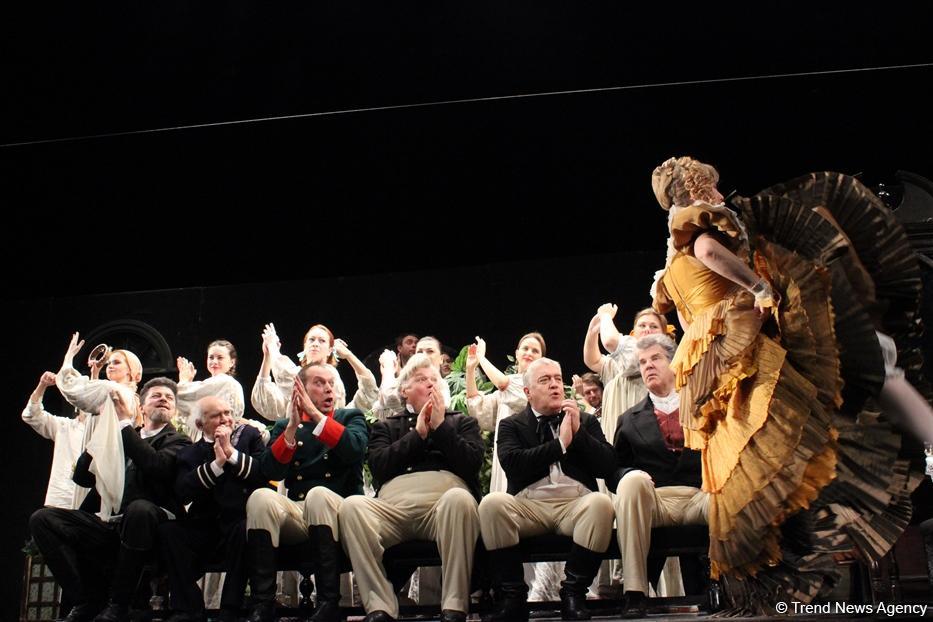 Потрясающая "Женитьба" российских актеров в Баку:  Модный стиль "фьюжн", сочетающий несочетаемое (ФОТО)