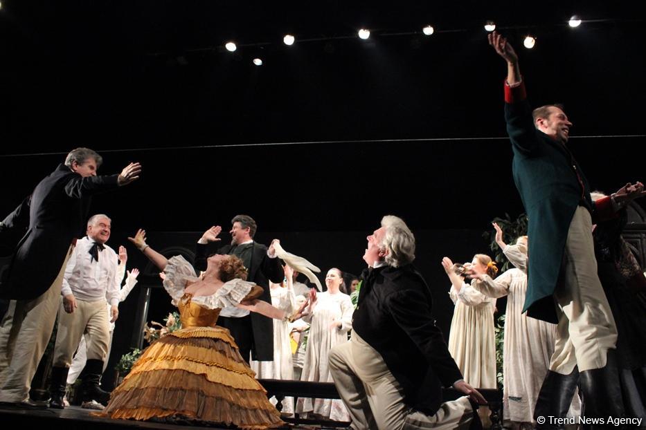 Потрясающая "Женитьба" российских актеров в Баку:  Модный стиль "фьюжн", сочетающий несочетаемое (ФОТО)