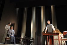 Лепестки роз для бакинцев, или Русский роман о любви и трагедии (ФОТО)