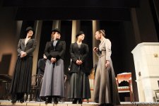 Лепестки роз для бакинцев, или Русский роман о любви и трагедии (ФОТО)