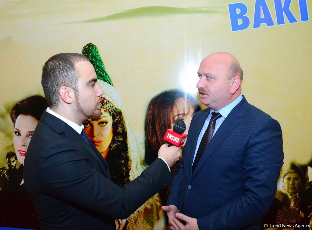 Стартовала Неделя турецкого кино: Мерал Конрат, Сарп Левендоглу и Эмре Кызылырмак в Баку (ФОТО)