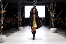 Открытие Baku Fashion Week: сказочная атмосфера и детские образы (ФОТО)