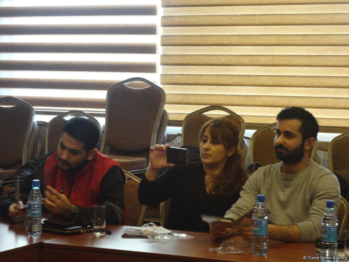 Айсель Ализаде дарит поклонникам "Звезды" (ФОТО)