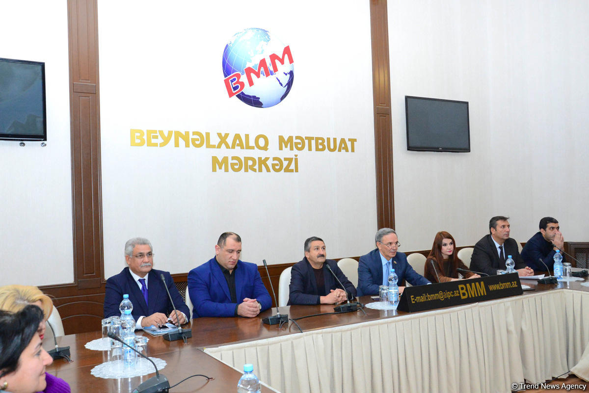 В Баку состоялась презентация музыкального видеоклипа Bir az möhlət ver Allahım (ФОТО)