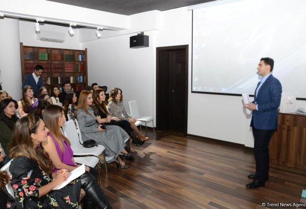 В Центре Политической Психологии состоялся вечер поэзии (ФОТО)