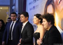 Ажиотаж и восторг: Озджан Дениз и Нургюль Ешилчай презентовали в Баку новый фильм (ФОТО)