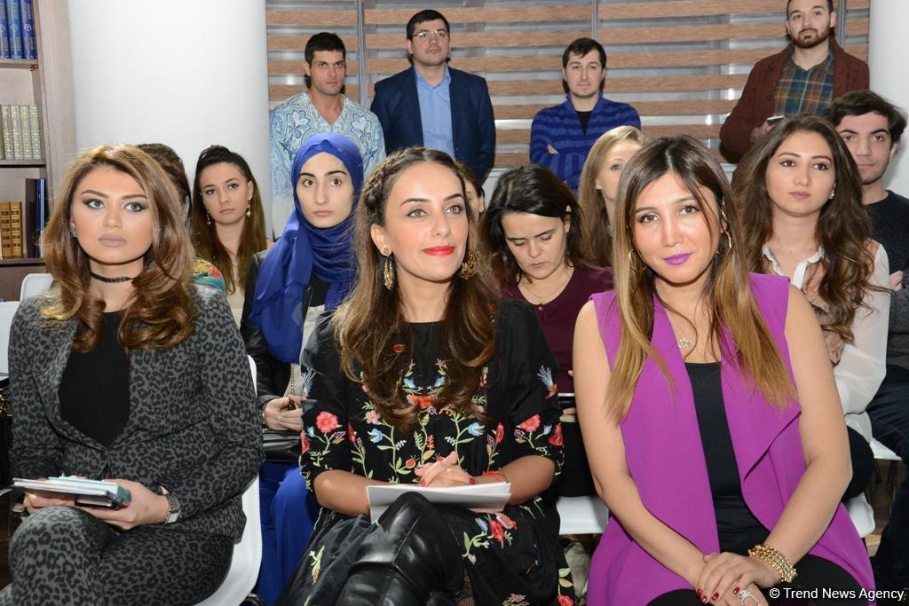 В Центре Политической Психологии состоялся вечер поэзии (ФОТО)