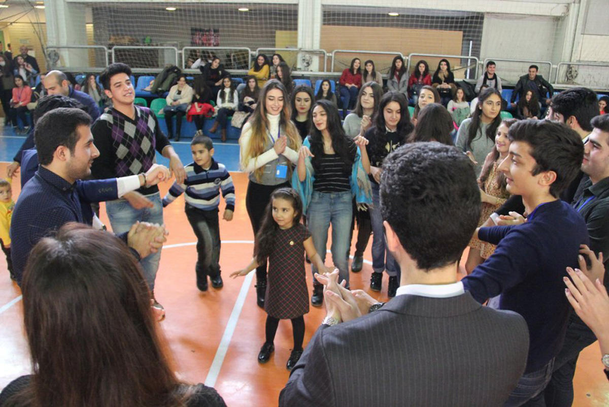 В Баку прошел благотворительный концерт с участием звезд (ФОТО)