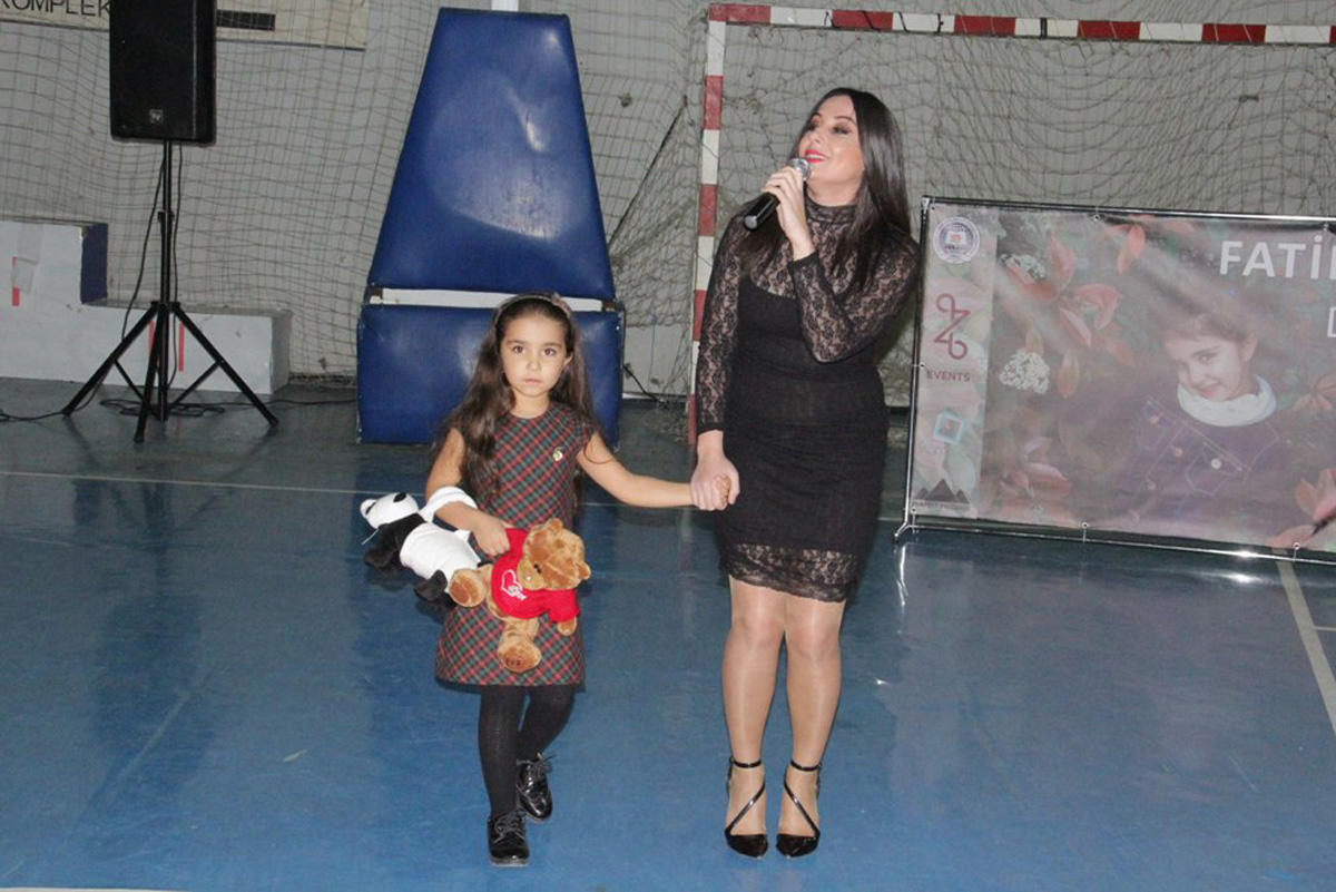 В Баку прошел благотворительный концерт с участием звезд (ФОТО)