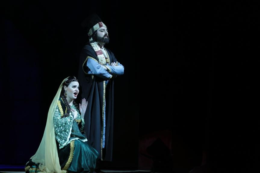 Триумф Рамиля Гасымова в опере "Вагиф": новая красочная постановка, овации зрителей (ФОТО)