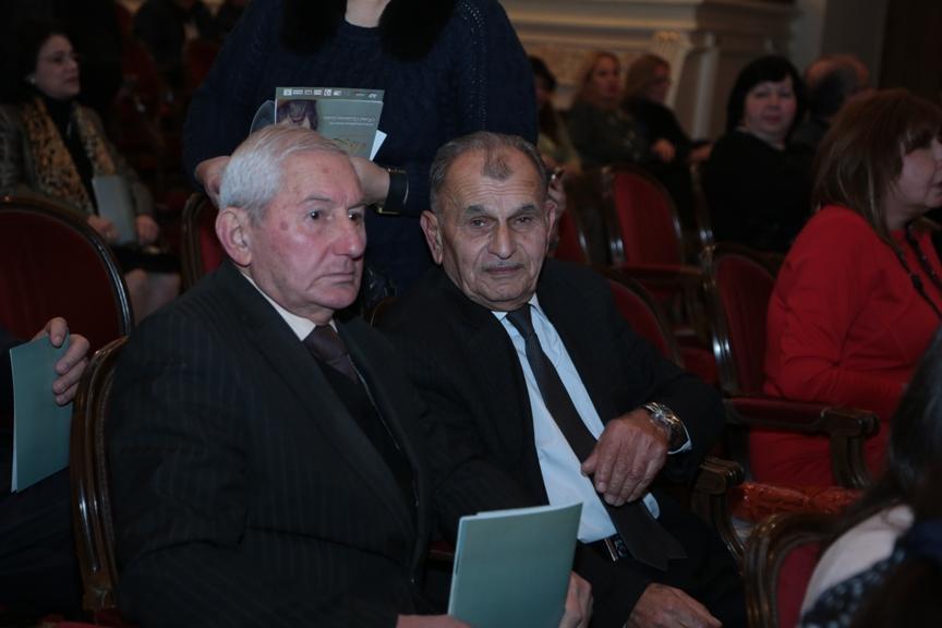 Триумф Рамиля Гасымова в опере "Вагиф": новая красочная постановка, овации зрителей (ФОТО)