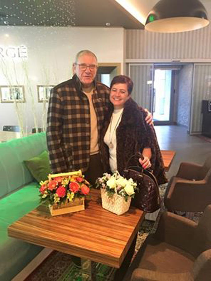 Эммануил Виторган с супругой приехал в Баку (ФОТО)