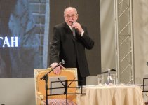 Эммануил Виторган в Баку: "За все тебя благодарю!" (ФОТО)