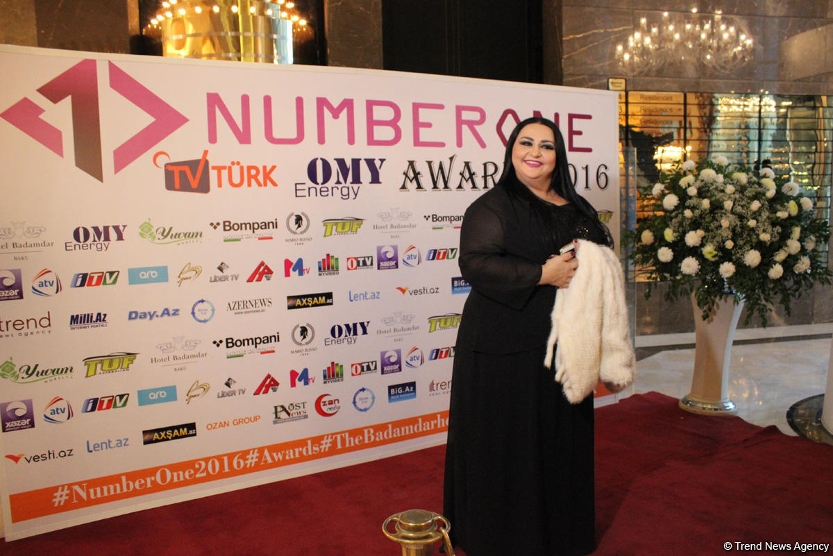 В Баку состоялось торжественная церемония награждения международной премии Number One (ФОТО)
