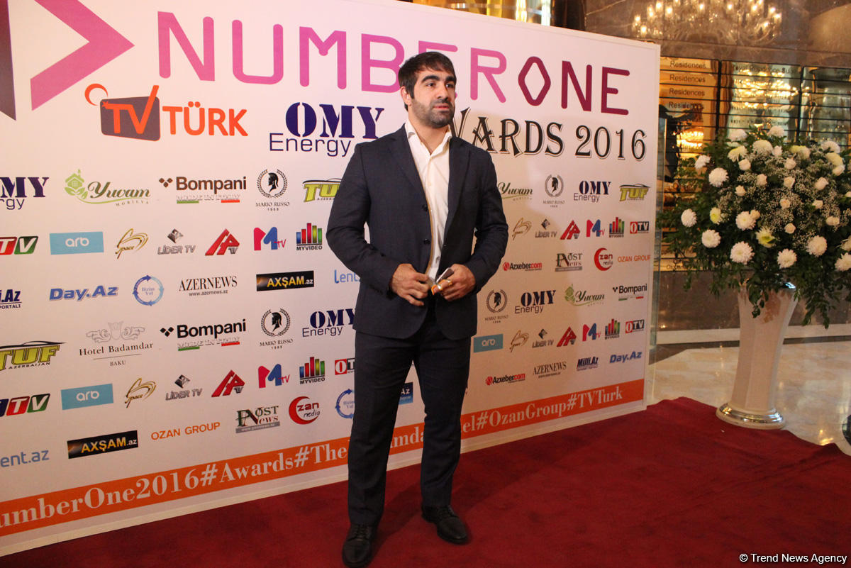 В Баку состоялось торжественная церемония награждения международной премии Number One (ФОТО)