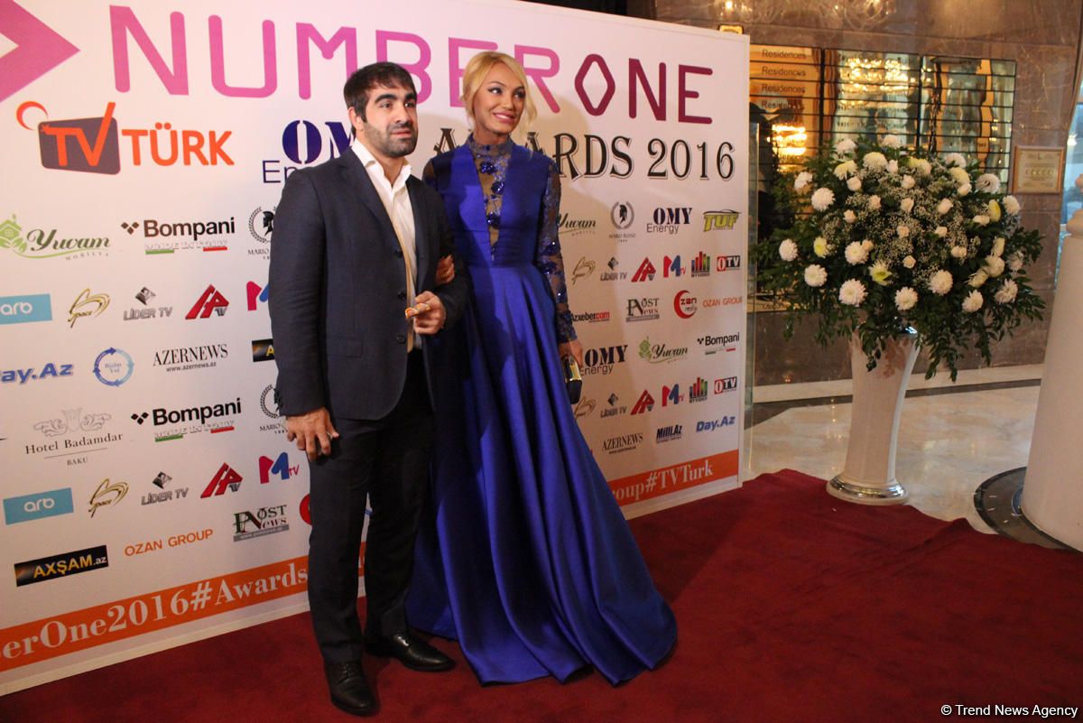 В Баку состоялось торжественная церемония награждения международной премии Number One (ФОТО)