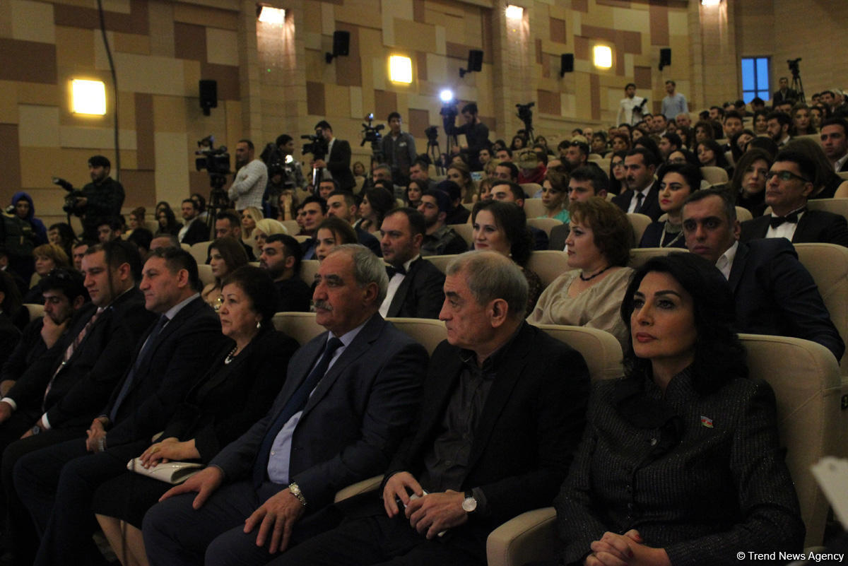 В Баку состоялось торжественная церемония награждения международной премии Number One (ФОТО)