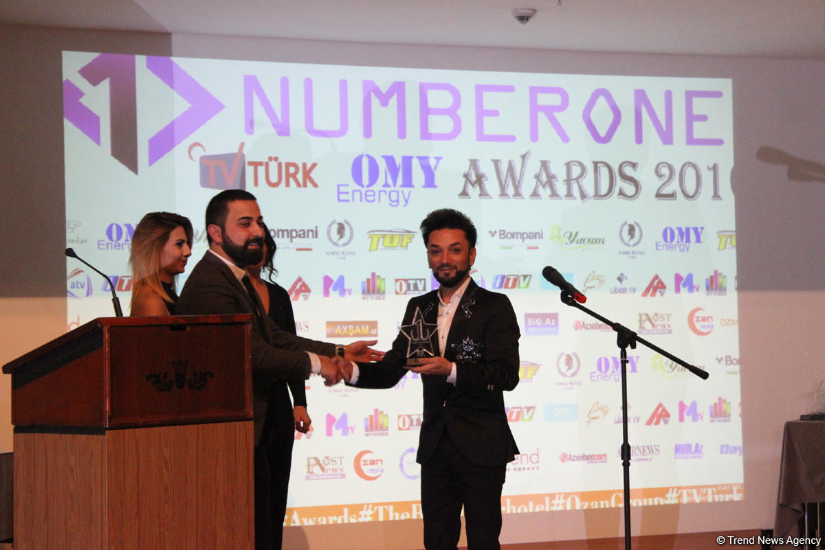 В Баку состоялось торжественная церемония награждения международной премии Number One (ФОТО)