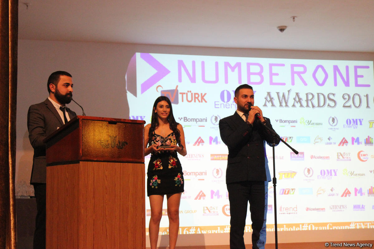 В Баку состоялось торжественная церемония награждения международной премии Number One (ФОТО)