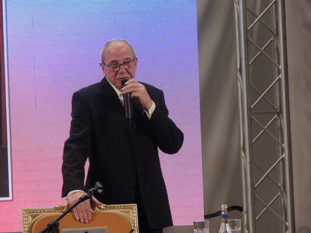 Эммануил Виторган в Баку: "За все тебя благодарю!" (ФОТО)