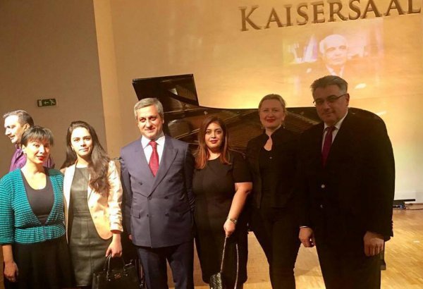 В Австрии почтили память Огтая Абасгулиева: Когда живопись встречается с музыкой (ФОТО)