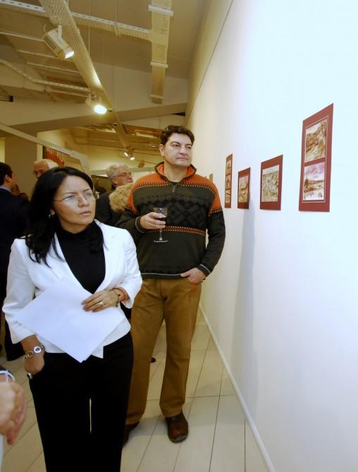 "Nostalgia, pluralia tantum": в Баку открылась выставка известного молдавского художника (ФОТО)